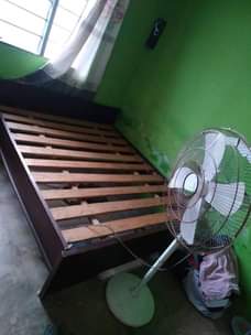A picture of nauza feni na kitanda 0782721899