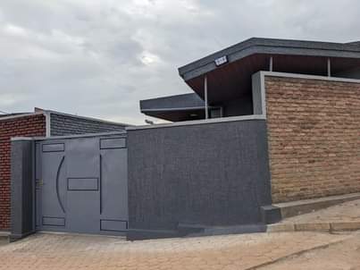 self compound houses