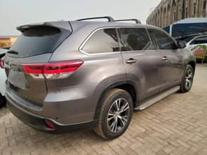 A picture of 2019 Toyota Highlander LE foreign price 27M Location Abuja 08160229978