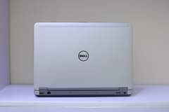 A picture of dell laptop