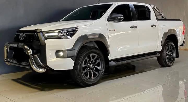 used toyota hilux