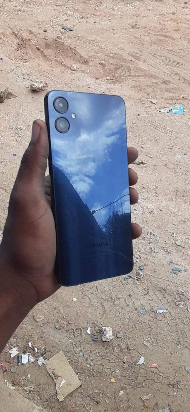 A picture of SAMSUNG A05