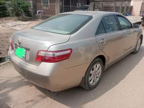 A picture of Toks standard Toyota Camry 2007 engine and gear untouched AC