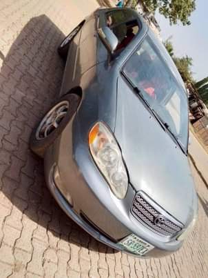 A picture of 2004 Toyota Corolla Le