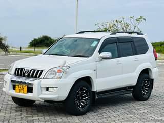 A picture of LANDCRUISER PRADO DYZ PRICE 49.8M 0765242424 Call WhatsApp INSTAGRAM Magari_Joshua