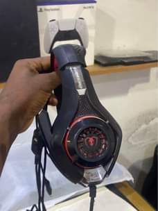 A picture of Game headset available