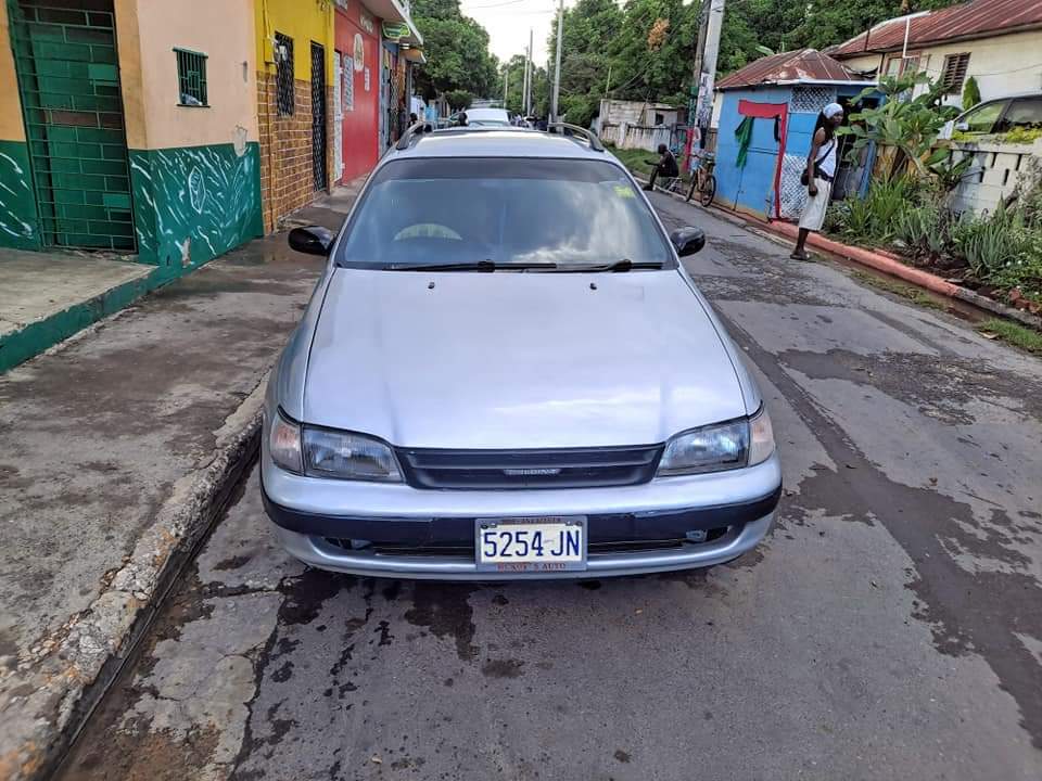 toyota caldina