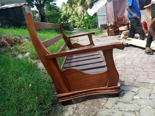 A picture of MNINGA ZIPO LA 3 3 1 1 zipo na mito