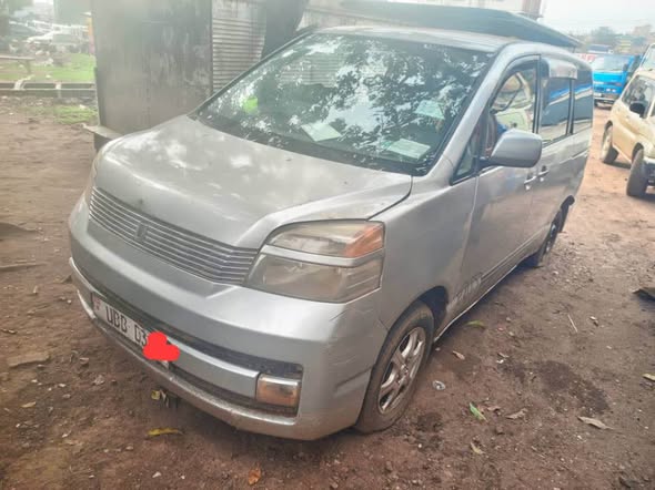 used toyota noah