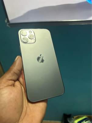 iPhone M.