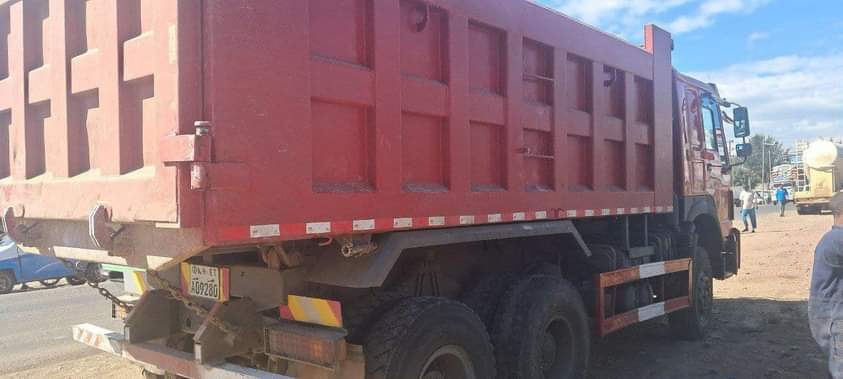 sino trucks