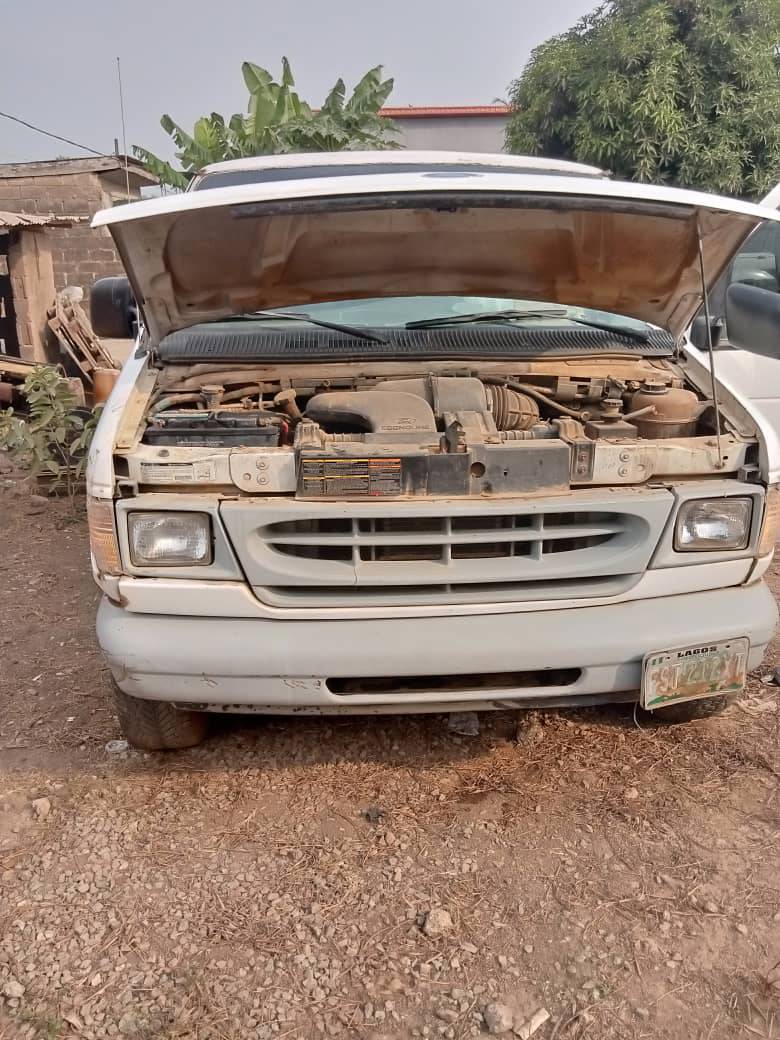 A picture of Ford Econoline