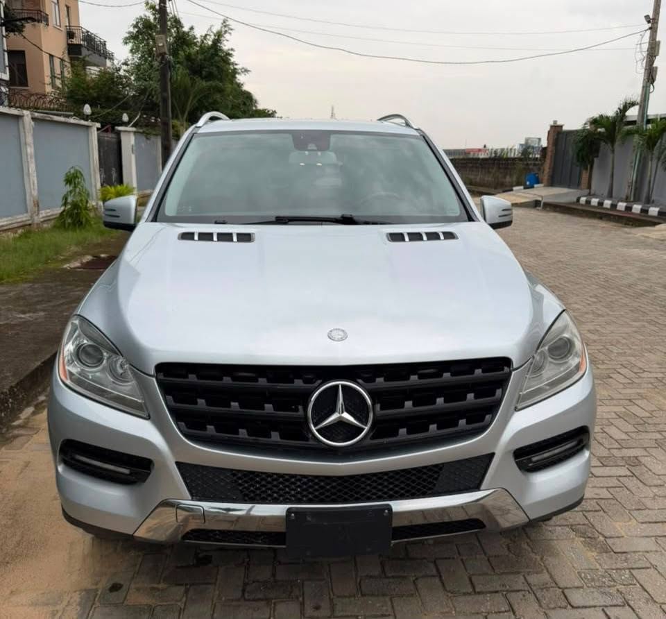 A picture of Mercedes Benz ML350 upgraded GLE 350