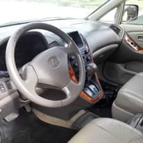 A picture of RX 300 pure body pan flashed and everything blessed perfectly