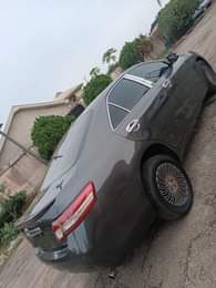 A picture of 2011 Toyota Camry XLE 4 plugs VENZA Engine Very Sharp
