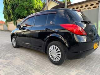 A picture of Nissan tiida