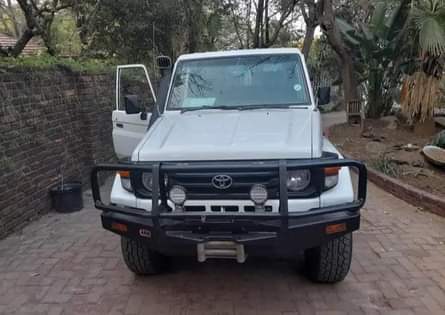 toyota land cruiser