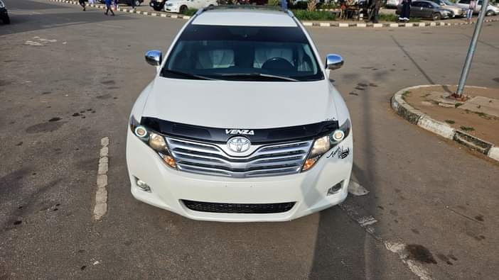 A picture of KinzzyAuto s LTD 08109018982 14 000 000 Refer and earn