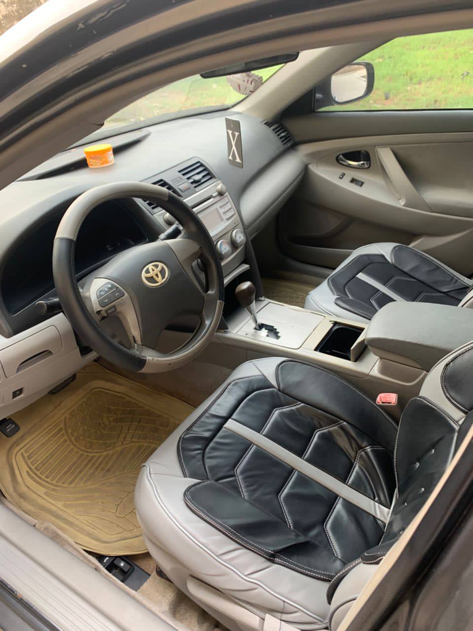 A picture of Reg 2010 Toyota Camry