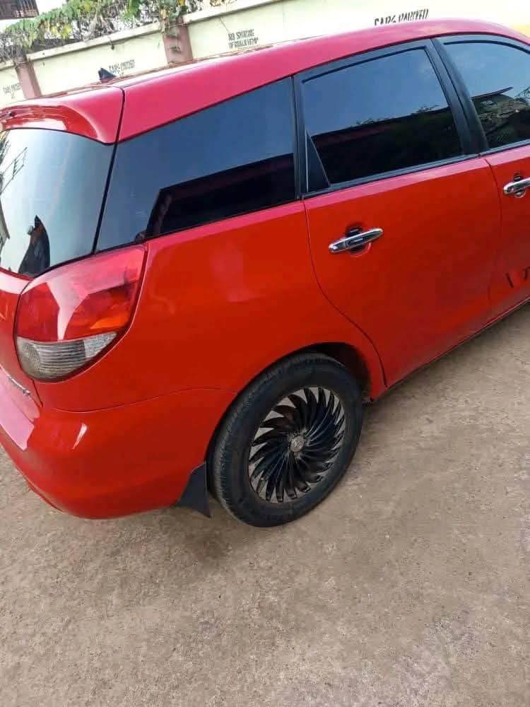 A picture of Toyota matrix