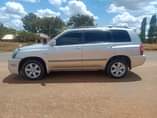 A picture of Toyota Kluger Bei mil 10.8 Engine ndogo Safari popote Ipo