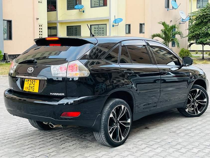 A picture of  PRICE 24mil Contact 0748682698 Facebook Instagram0riacars Toyota Harrier Gari