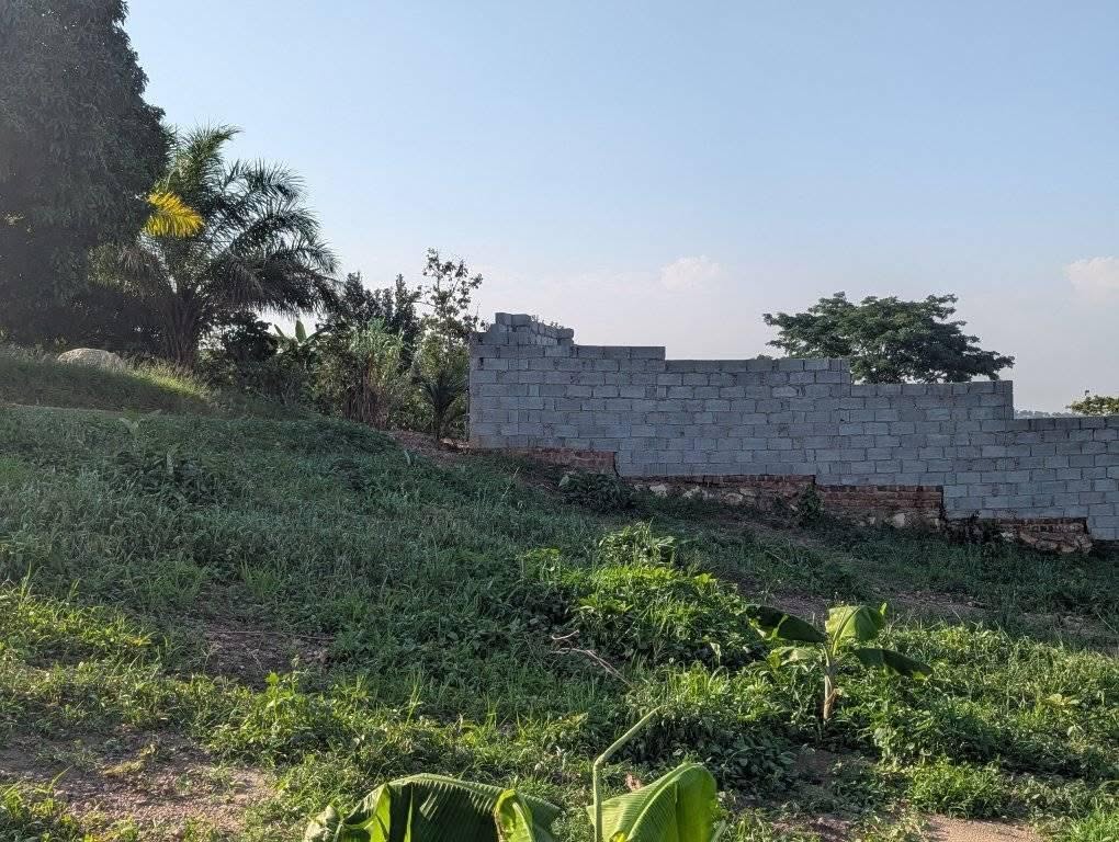 A picture of TITLED LAND AT 9M UGX 50 100 FT O75644O477 O782773949