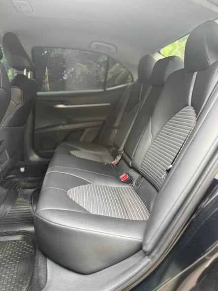 A picture of FOREIGN USED 2018 CAMRY