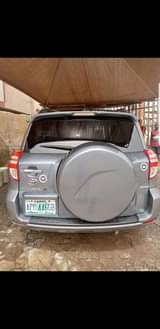A picture of Rav4 2010