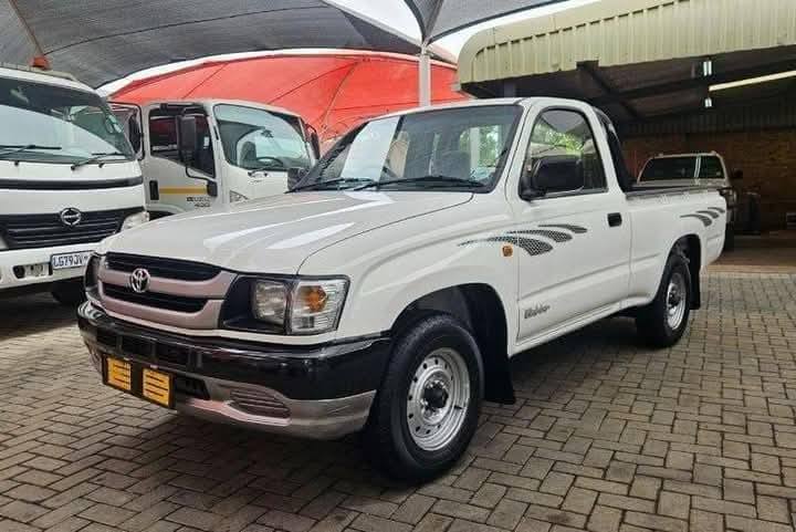 used toyota hilux