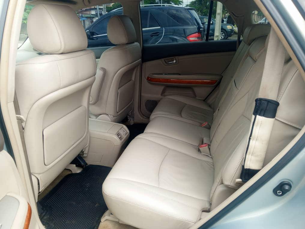 A picture of Lexus RX 350 2008 foreign used Accidental free.