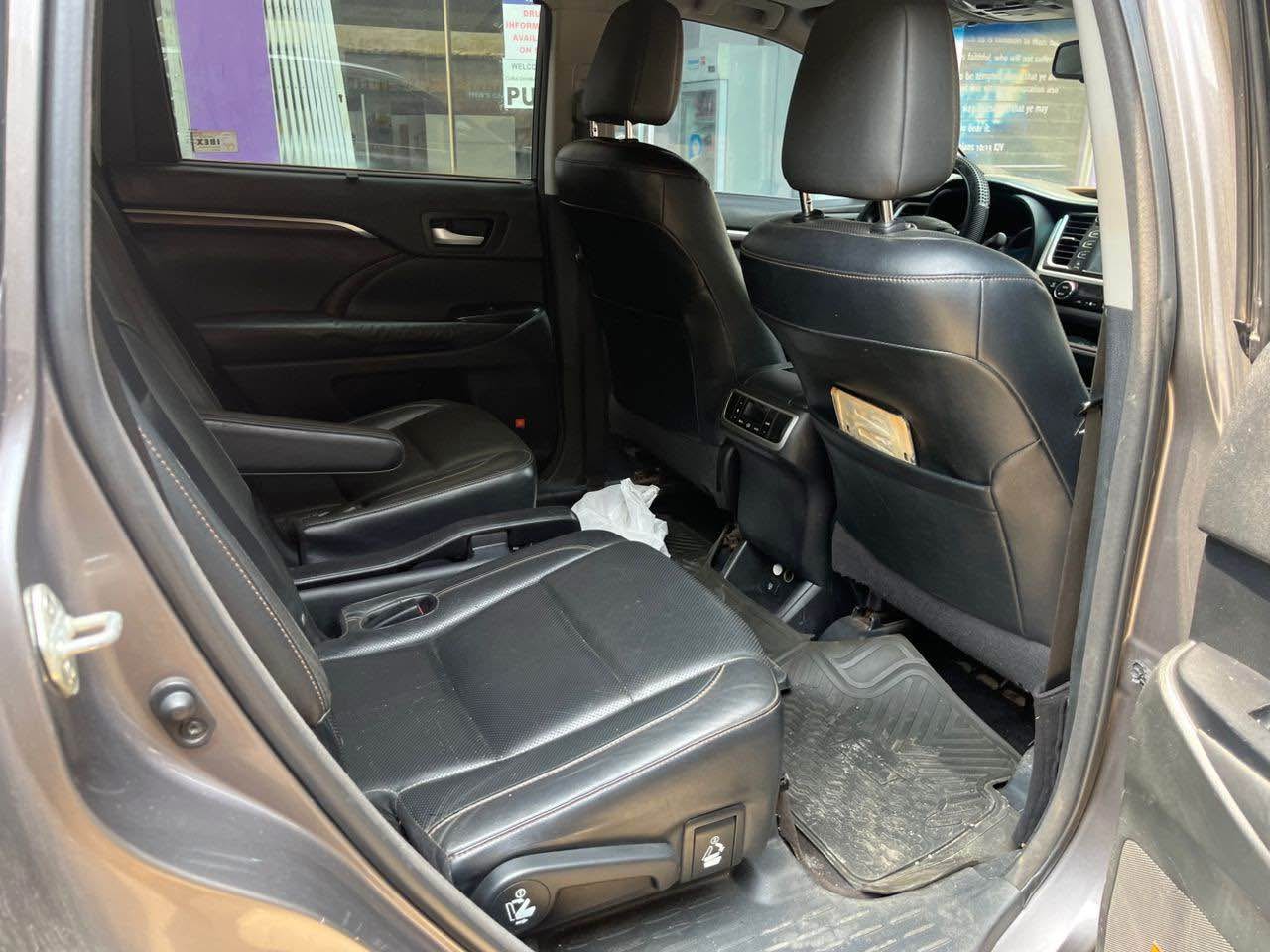 A picture of Toyota Highlander 2016 limited edition