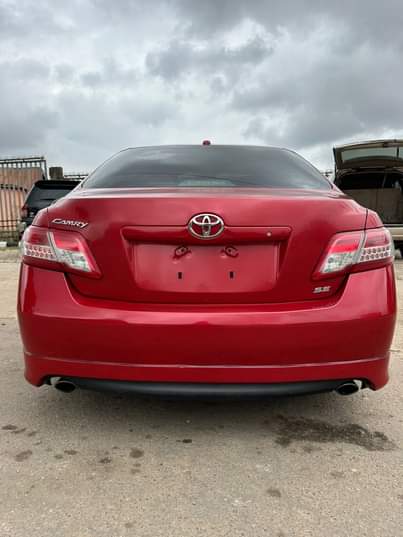 A picture of Tokunbo 2011 Toyota Camry sport pure first body pan V4