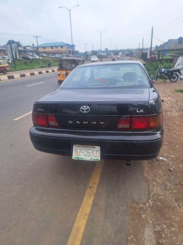A picture of Toyota Camry nd other s for sell at Ibadan dm