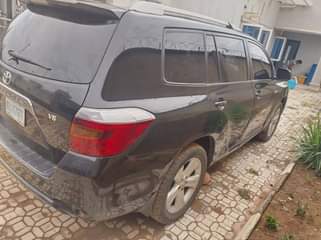 A picture of Toyota Highlander 2008