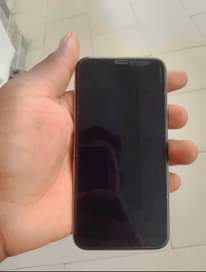 A picture of Iphone x 64gb no face id