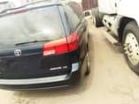 A picture of Toyota sienna LE 2005