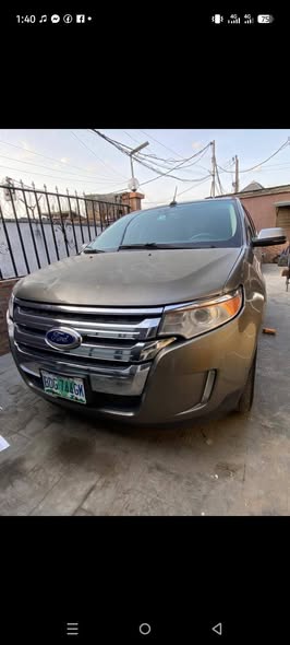 A picture of First body Ford edge engine and gear AC is working