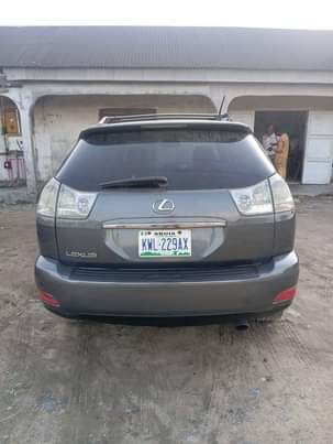 A picture of Distress sales Reason owner needs cash Lexus RX 330 2005