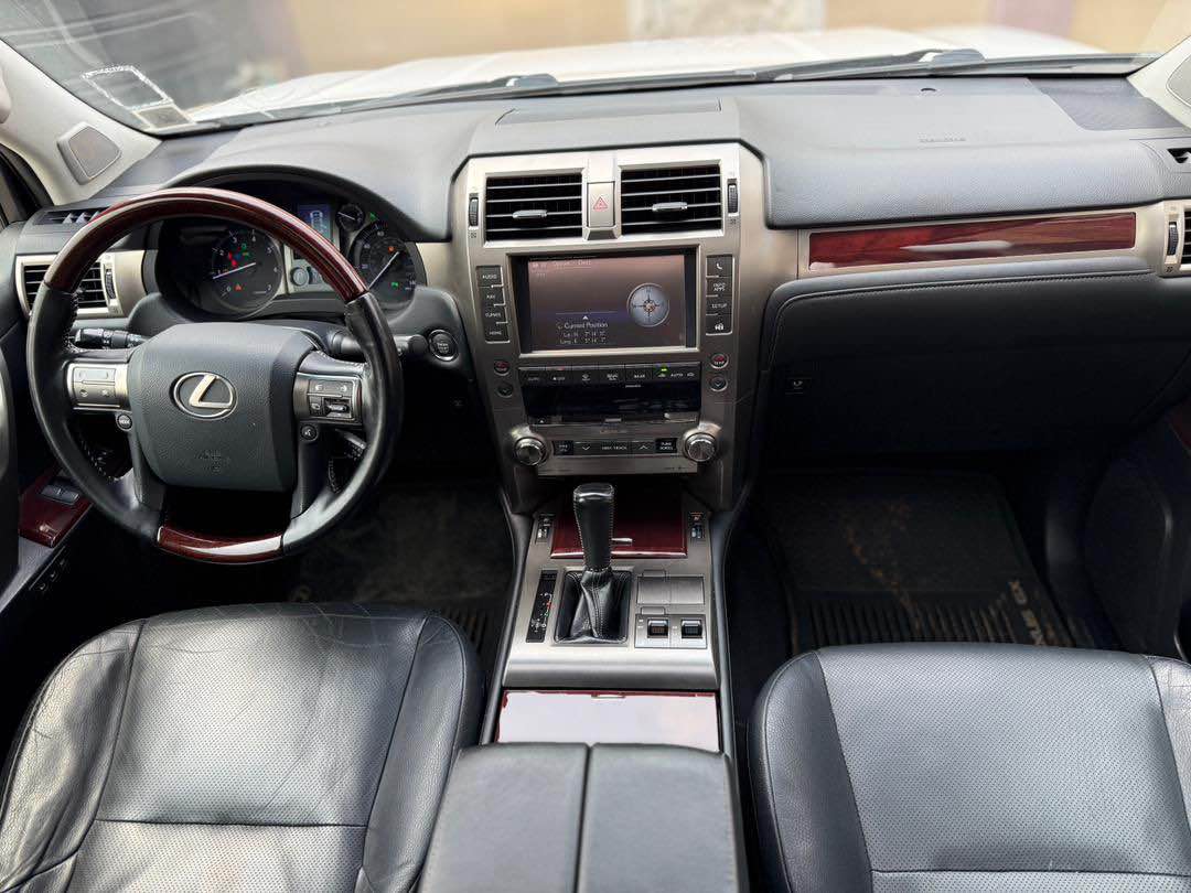 A picture of Foreign used Lexus GX460 2015 is available for N50 000