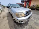 A picture of 2006 TOYOTA 4RUNNER