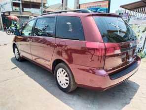 A picture of Toks 2005 Sienna Lagos 8m