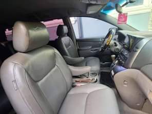 A picture of Toks standard 2006 XLE sienna with android screen buy and