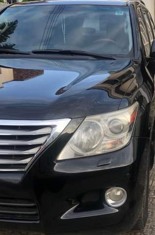 A picture of Lexus LX570 for Sale