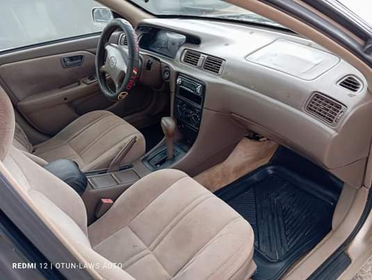 A picture of Toyota Camry tiny light