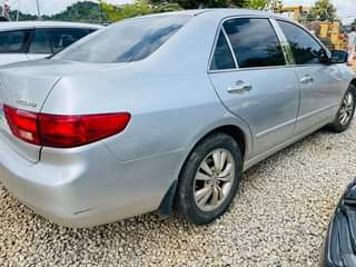 A picture of Very sharp Honda Accord 2005