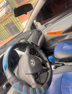 A picture of Hyundai Accent 2013