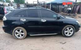 A picture of Neatly used 2005 Rx330 with 0 issue