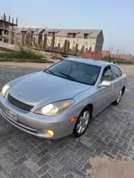 A picture of This is crispy clean lexus es330 2005 model full option
