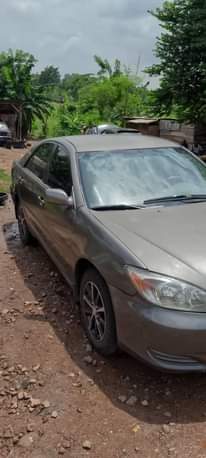 A picture of Toyota Camry 03